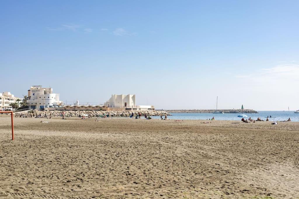 Home Rosa بينالماذينا المظهر الخارجي الصورة